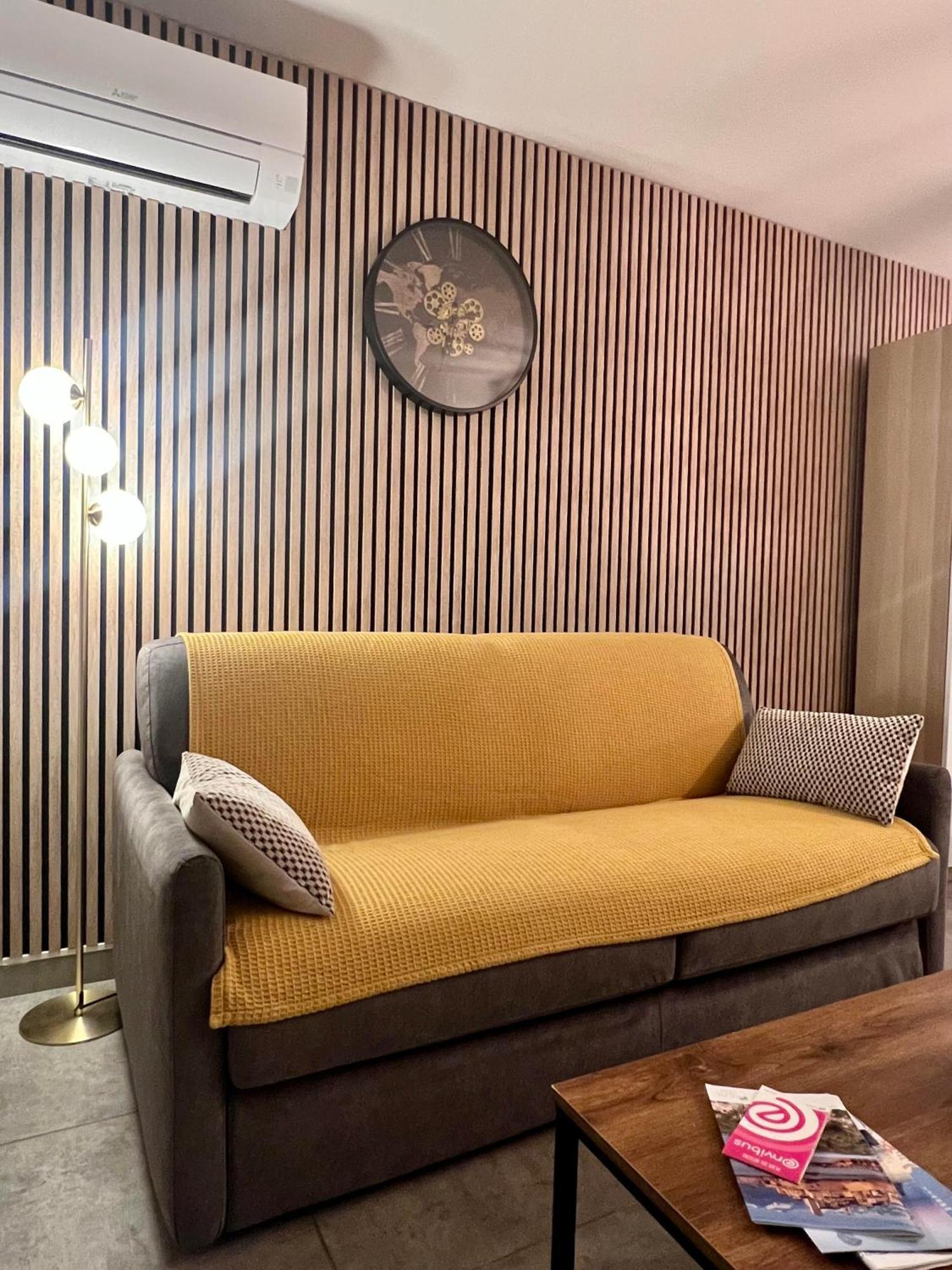 Studio Climatise, Cosy Et Calme Au Centre Ville Antibes Buitenkant foto